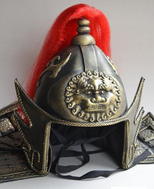 金属头盔.jpg 金属头盔.jpg