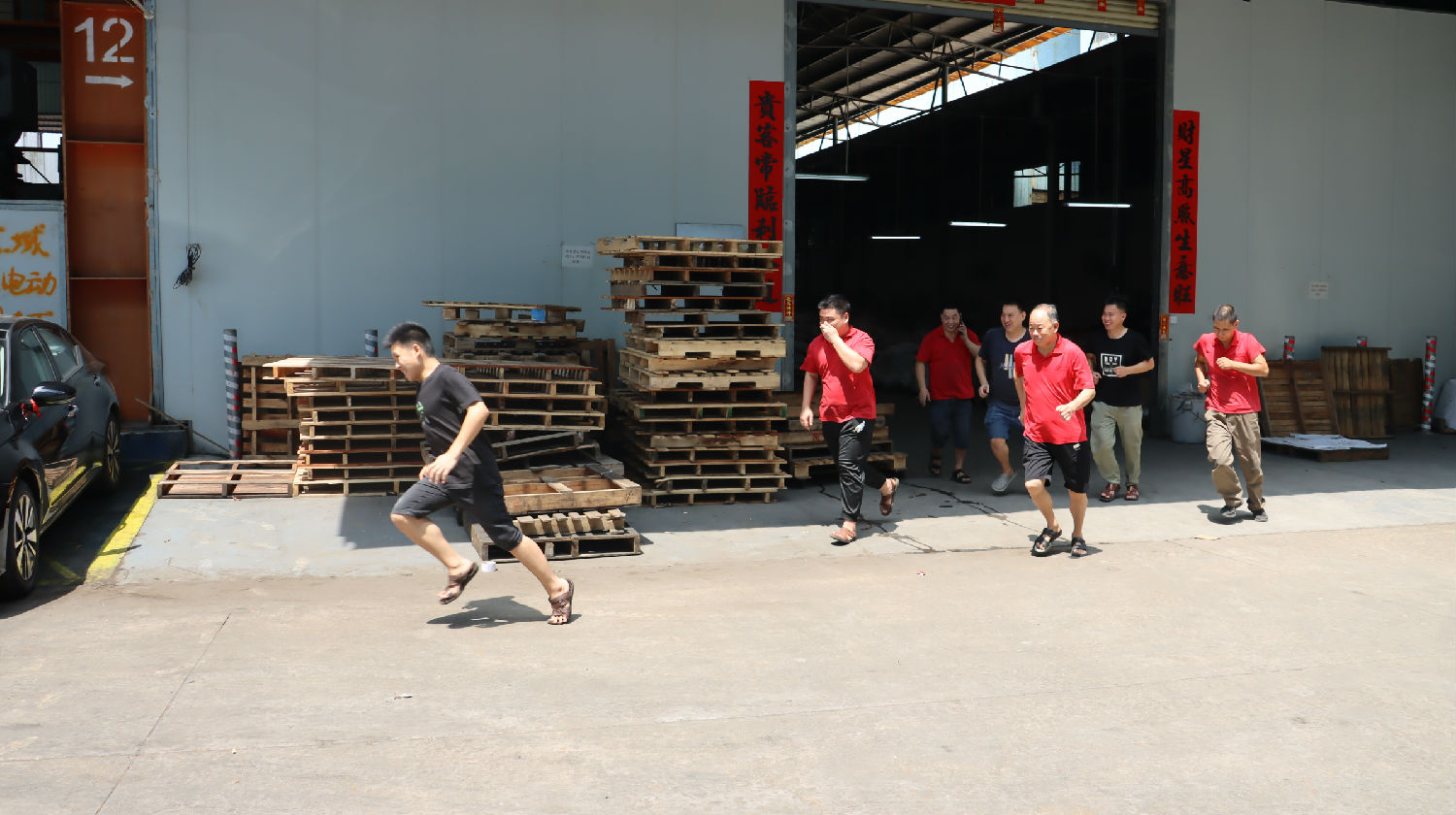 ff3a36f3de25c72cff302f4ab7542cc.jpg ff3a36f3de25c72cff302f4ab7542cc.jpg